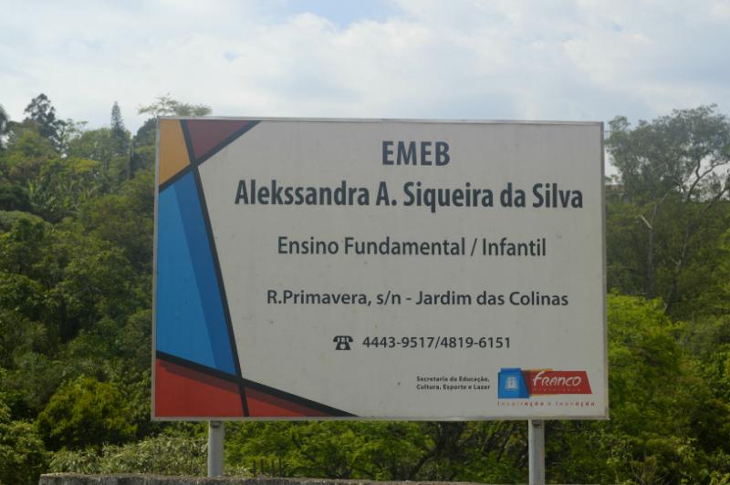 Frente da escola