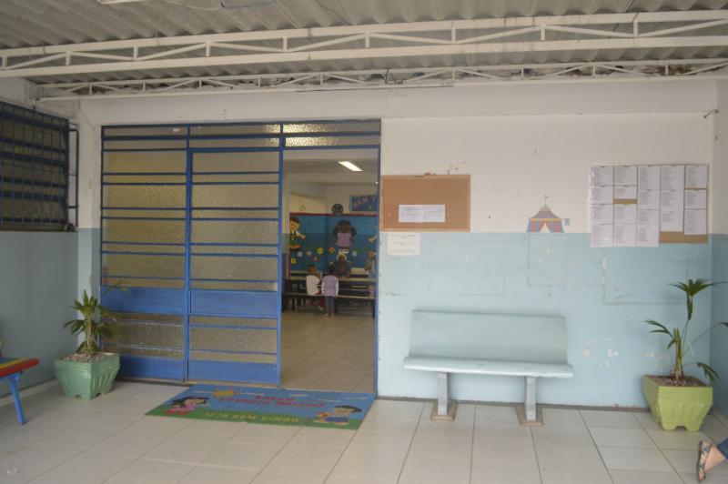 Frente da escola 