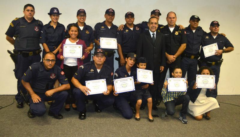 Oito GCM's se formam e irão compor a Guarda Municipal da cidade Oito GCM's se formam e irão compor a Guarda Municipal da cidade