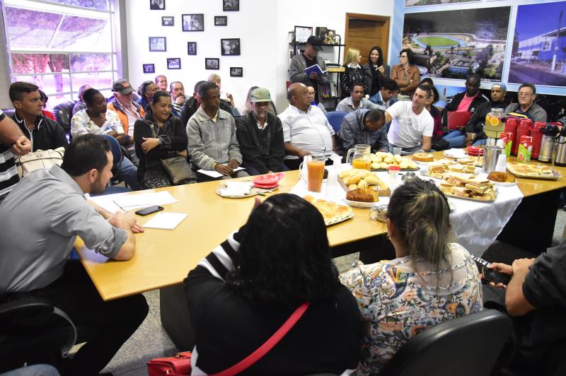 Café com o Prefeito reúne 50 munícipes no gabinete Café com o Prefeito reúne 50 munícipes no gabinete