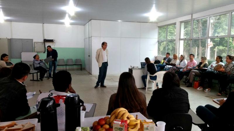 Médicos da atenção básica participaram de uma capacitação com especialistas Médicos da atenção básica participaram de uma capacitação com especialistas