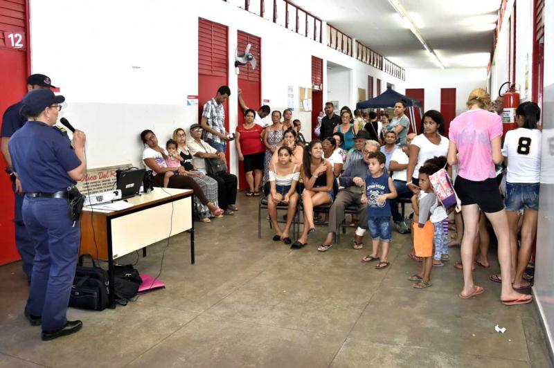 Semana da Saúde: palestra sobre drogas é oferecida na UBS do Parque Vitória Semana da Saúde: palestra sobre drogas é oferecida na UBS do Parque Vitória
