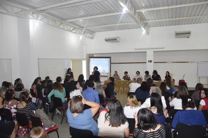 Educação Especializada em debate, com o “Seminário Experiência e Saber” Educação Especializada em debate, com o “Seminário Experiência e Saber”