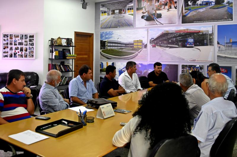 Reunião aborda próximos passos para regularização fundiária na Vila Palmares Reunião aborda próximos passos para regularização fundiária na Vila Palmares