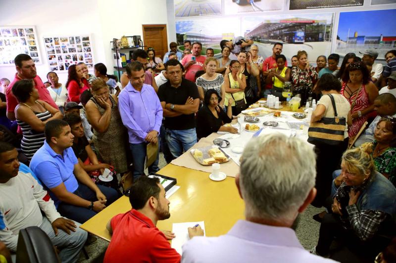 Café com Prefeito reúne moradores com vontade de fazer a diferença na cidade Café com Prefeito reúne moradores com vontade de fazer a diferença na cidade