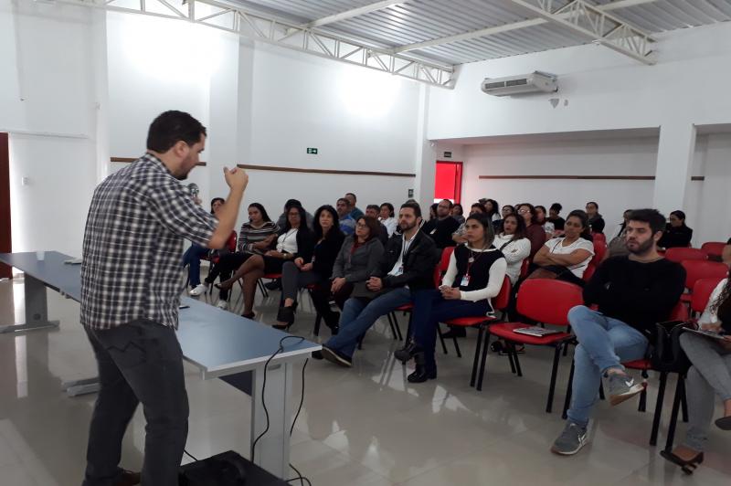 Franco comemorou Dia de Combate às Drogas com palestra de especialista Franco comemorou Dia de Combate às Drogas com palestra de especialista