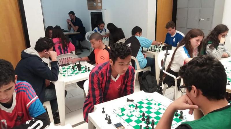 Escolas recebem etapa de Xadrez e Damas pelos Jogos Escolares Escolas recebem etapa de Xadrez e Damas pelos Jogos Escolares