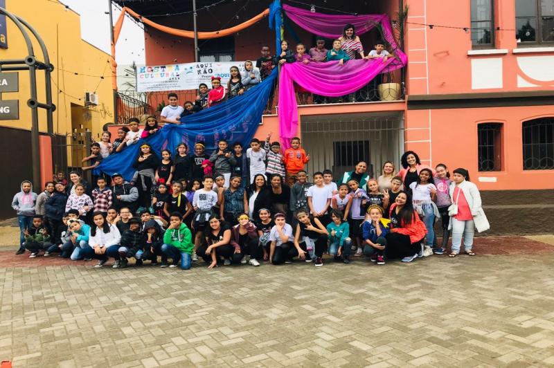 Alunos da EMEB Paulo Cardoso apresentam trabalhos na Mostra Cultural 2018 Alunos da EMEB Paulo Cardoso apresentam trabalhos na Mostra Cultural 2018