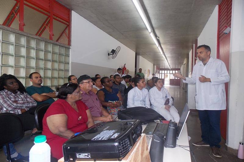 Secretaria de Saúde de Franco da Rocha implanta Caderneta de Saúde do Idoso Secretaria de Saúde de Franco da Rocha implanta Caderneta de Saúde do Idoso